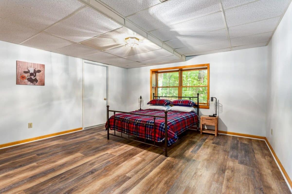 Huge Cabin W Hot Tub, Deck, Grill, Fire Pit, Wifi Berkeley Springs Exterior foto
