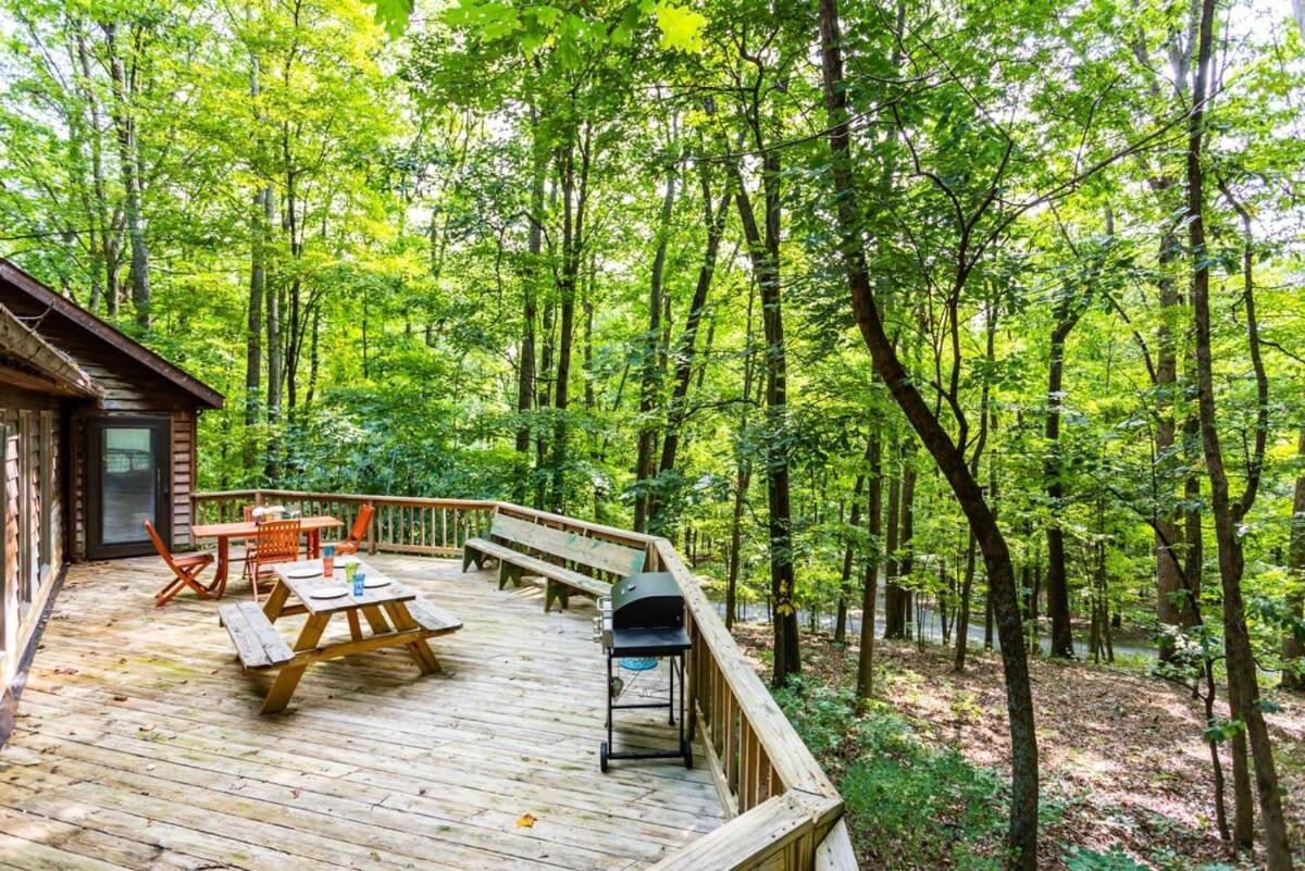Huge Cabin W Hot Tub, Deck, Grill, Fire Pit, Wifi Berkeley Springs Exterior foto